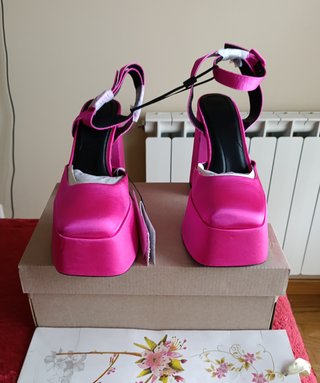 Zapatos tacón plataforma fucsia talla 38