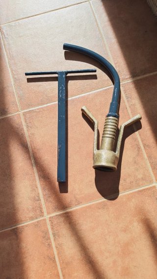 Boca de riego y llave