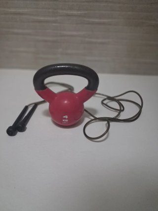 Kit pesa 4kg y comba