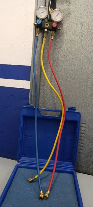 Manifold de carga para aire acondicionado