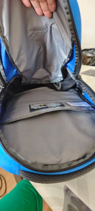 Mochila The North Face Azul y Negra