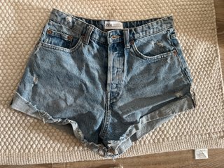 Pantalón corto vaquero Zara