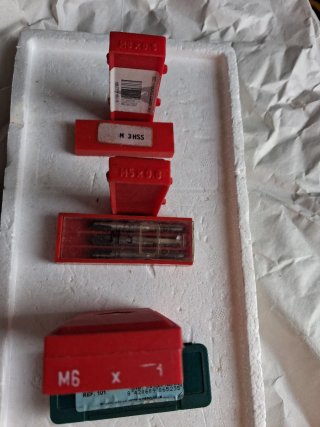 1 Juego Machos M3, o M5, o M6 HSS. Nuevo