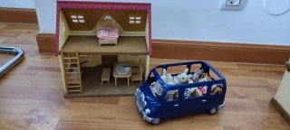 Casa y Autobús Sylvanian Families