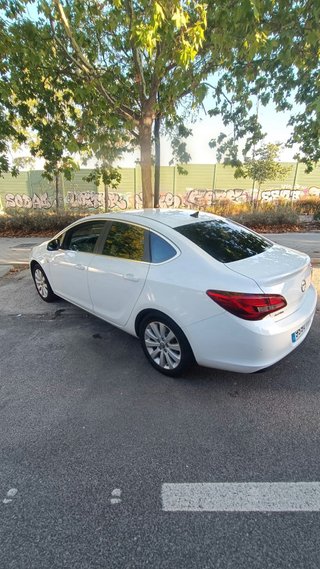 Opel Astra 2014