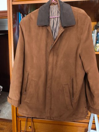 Cazadora de hombre marrón