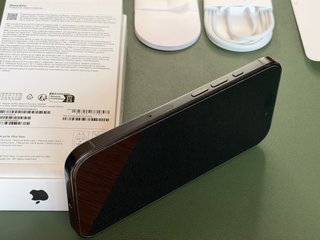 iPhone 16 Pro 256GB Titanio Negro caja+cable+funda