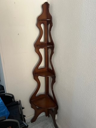 Mueble de esquina de madera