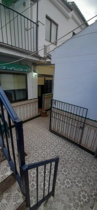 Casa duples adosada con cochera