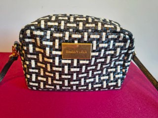 Bolso Bimba y Lola tejido blanco y negro