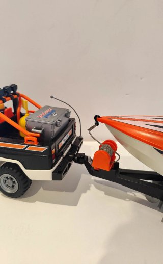 Coche Playmobil Speedstar remolque lancha