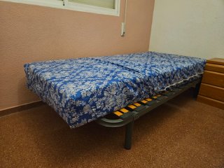 Somier láminas + colchón funda azul 180 cm.