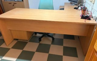 Mesa de Escritorio con Cajonera