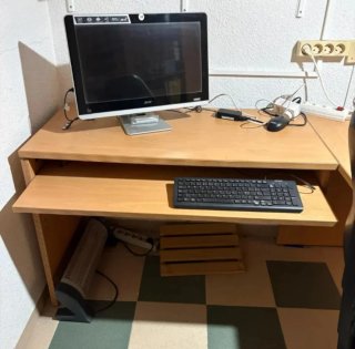 Mesa de Escritorio con Cajonera