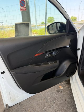 Peugeot 208 2022