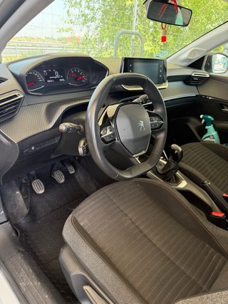 Peugeot 208 2022