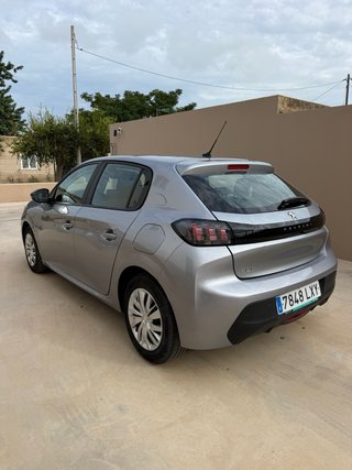 Peugeot 208 2022