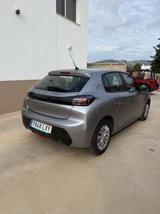 Peugeot 208 2022