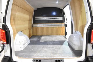 Volkswagen Transporter FURGÓN L1H1 2.0 TDI 110 CV BUSINESS