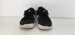 Zapatillas Nike Negras y Blancas