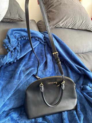 Bolso Michael Kors Emmy LG Dome Satchel Negro