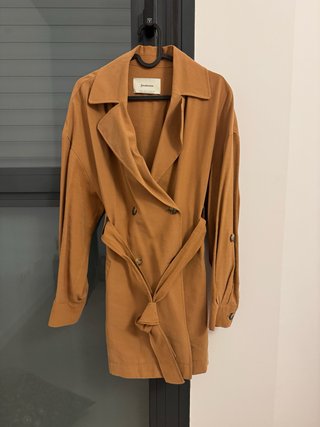 Gabardina Stradivarius Marrón