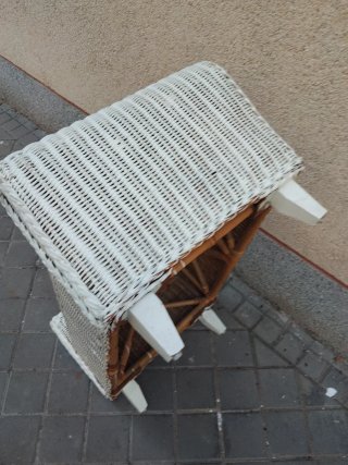 Divano letto in vimini e legno massello per terrazzo vintage