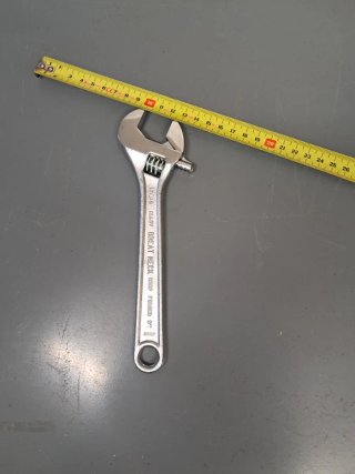 Llave Ajustable 8"