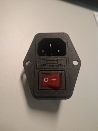 Lote 5 Enchufes C14 con Interruptor