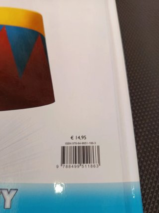 Este lote incluye el libro y el DVD Dumbo