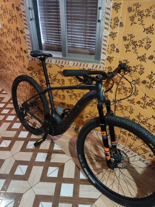 Bicicleta Eléctrica Specialized levo hardtail comp