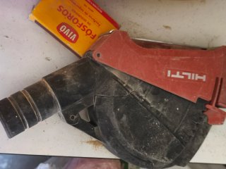 Carcasa de aspiración Hilti para radial