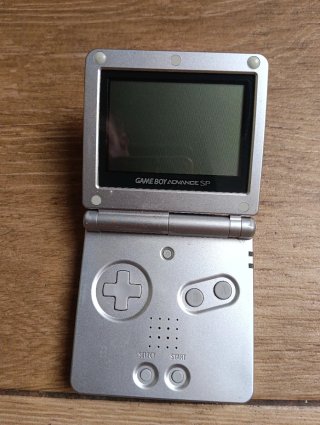 Nintendo Game Boy Advance SP Plateada