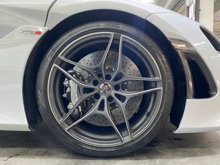 McLaren 720 S Coupe auto 721cv