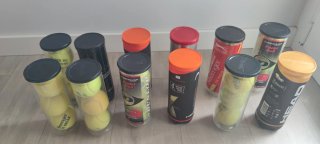 Lote de 12 botes de pelotas de pádel