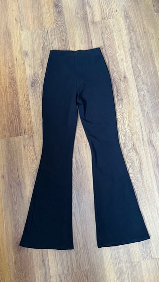 Pantalón de campana de vestir negro