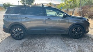 Peugeot 5008 2021