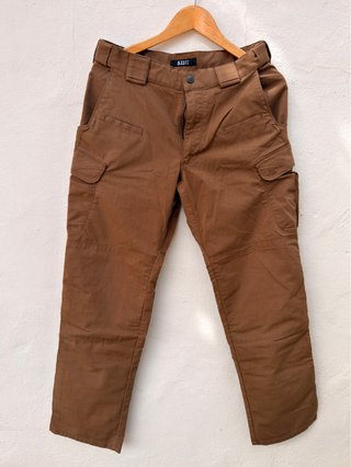 Pantalones 5.11 Tactical modelo Stryker.