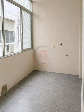 Piso en venta en La Torrassa en Hospitalet de Llobregat, L´