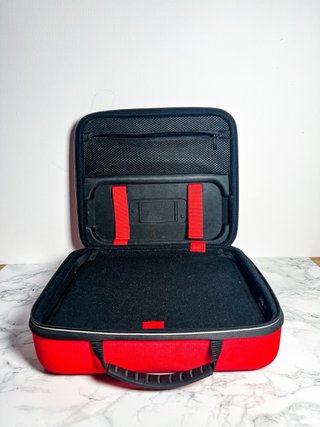 Maletín Nintendo Switch Rojo