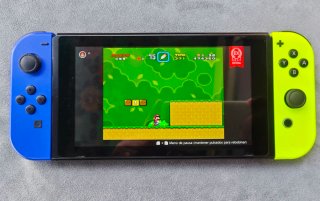 Nintendo Switch + Memoria 128GB Con Detalle.