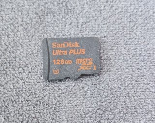 Nintendo Switch + Memoria 128GB Con Detalle.