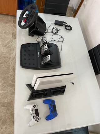 Console PS4 Bianca