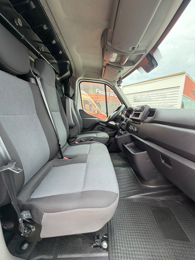 Renault Master 2021