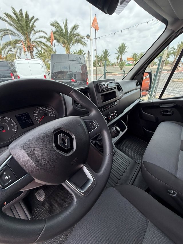 Renault Master 2021