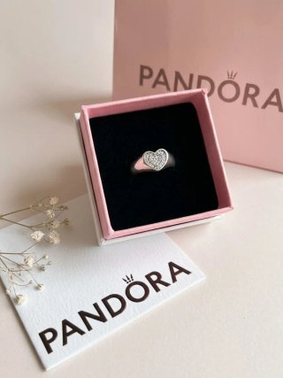 Anillo Pandora Corazón Pavé