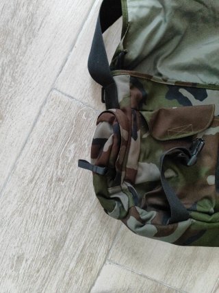 Mochila Eastpak Ordenador Camuflaje