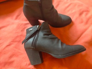 Botines negros mujer