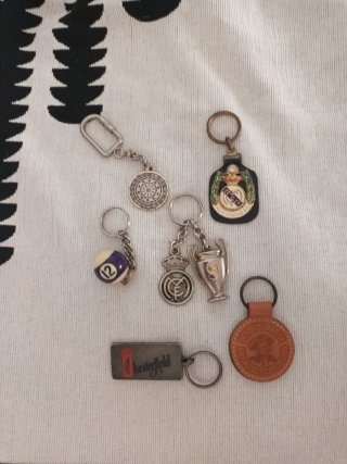 Set di portachiavi dardo, Real Madrid, liquori...