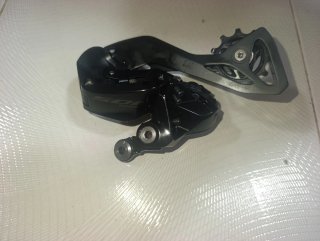 Cambio trasero y desviador Nuevos Shimano 105 Di2